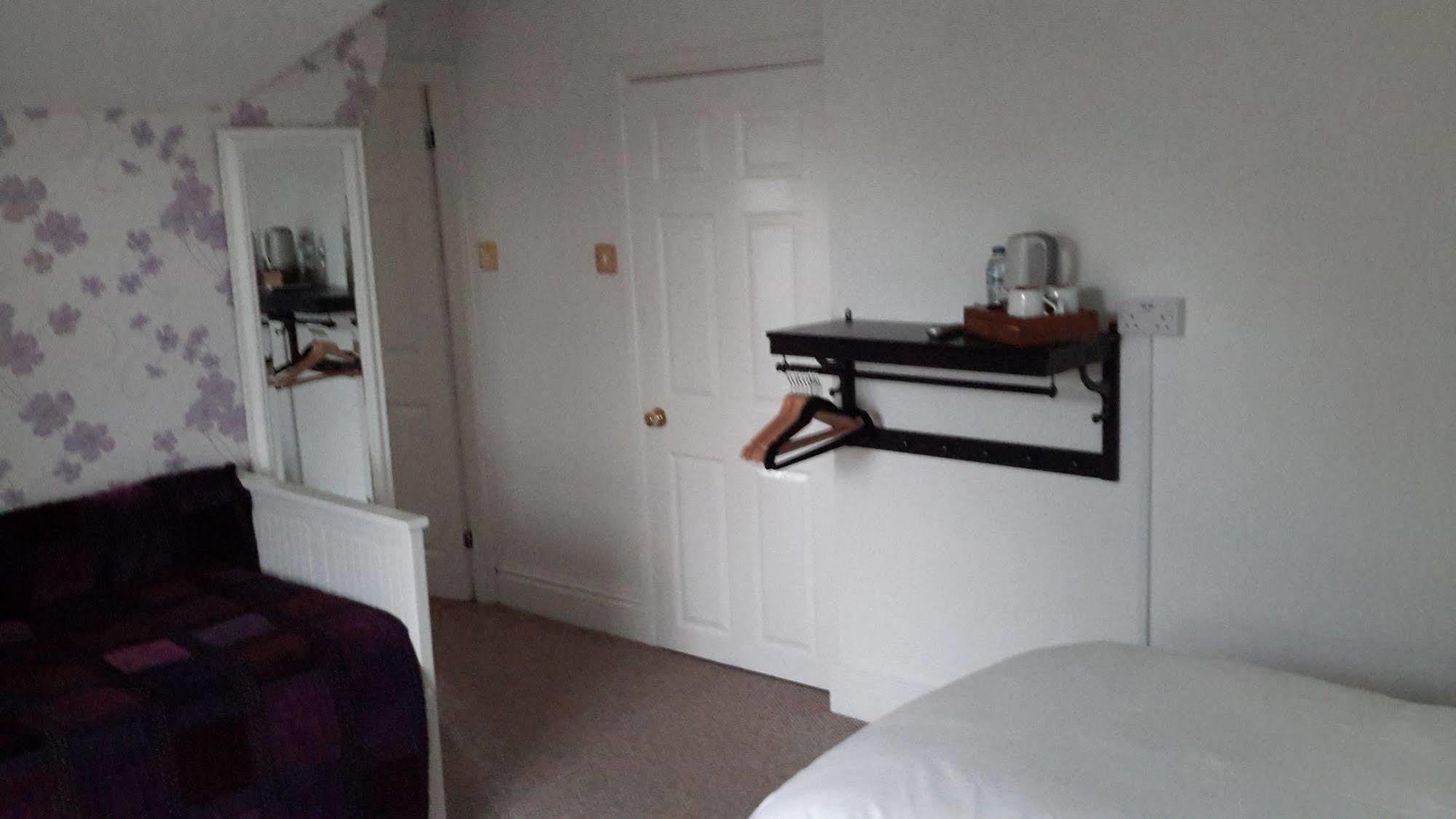 The School House Bed & Breakfast Warrington  Eksteriør bilde